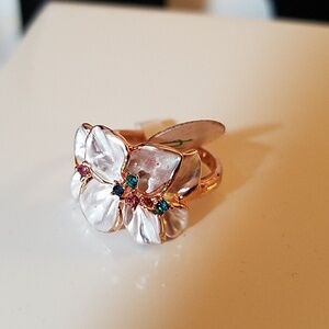Pearl Faux Band Gold Tone Size 8